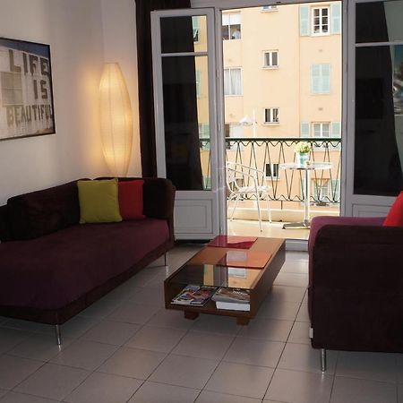 Appartement T3 Climatise Entre Mer Et Centre Nice Exterior photo
